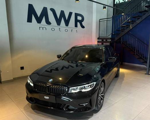BMW 320i 2.0 16V TURBO GASOLINA SPORT AUTOMÁTICO BMW 320i 2.0 16V TURBO GASOLINA SPORT AUTOMÁTICO